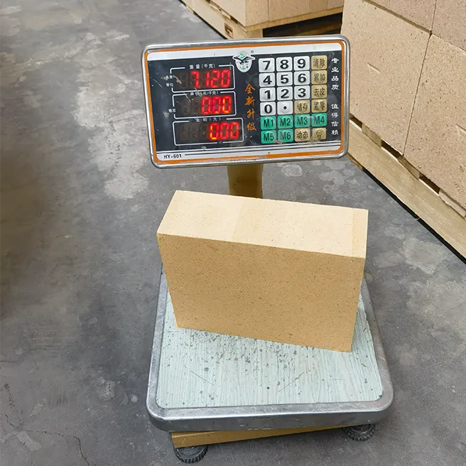 Checking Alumina Refractory Bricks