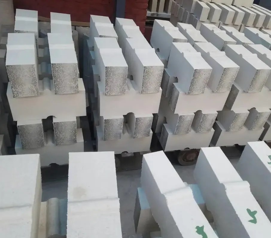 Corundum Mullite Brick