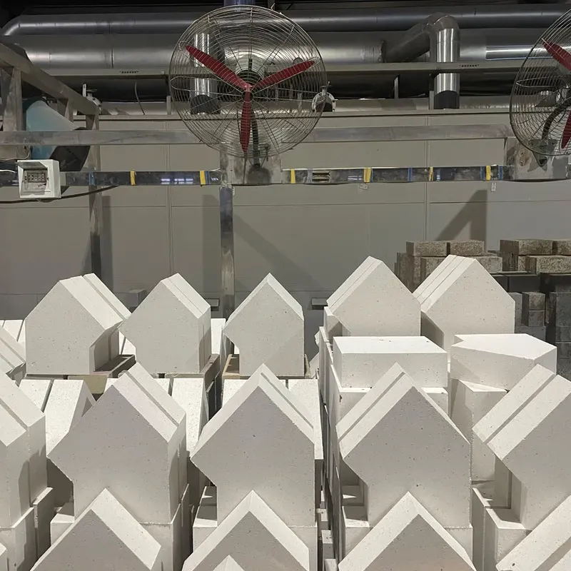 Corundum Mullite Brick